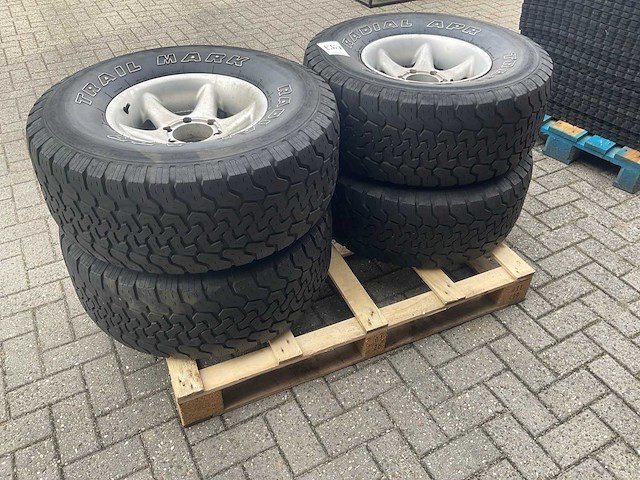Trail mark. radial apr nissan patrol 33x12,5or15lt autoband (4x) - afbeelding 2 van  4