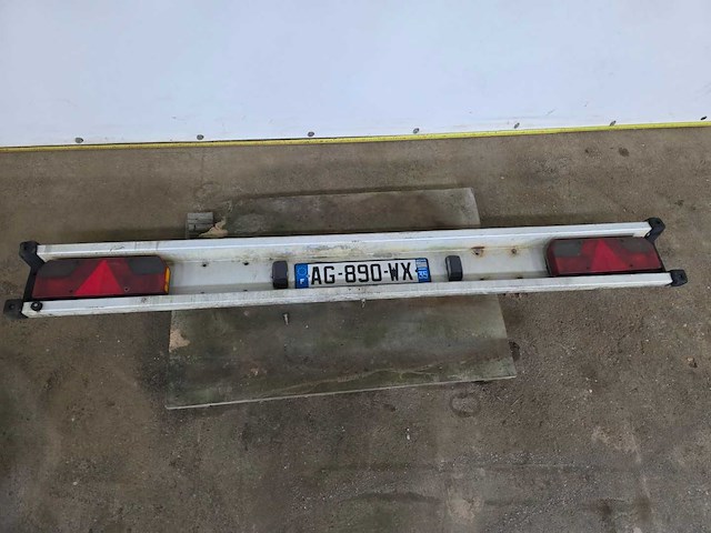 Trailer achterbalk - afbeelding 4 van  4