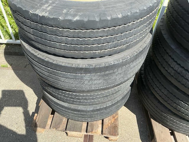 Trailervelg met band (8x) - afbeelding 1 van  4