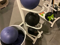 Trainingballen op rek - afbeelding 5 van  5