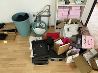 Trainingsruimte / saloninrichting - afbeelding 10 van  14