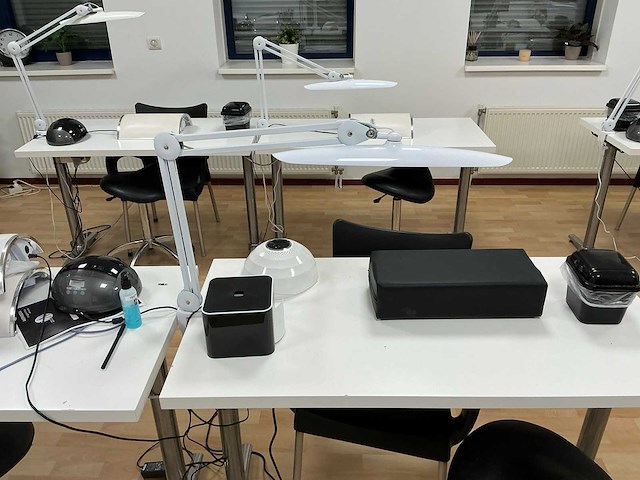 Trainingsruimte / saloninrichting - afbeelding 14 van  14