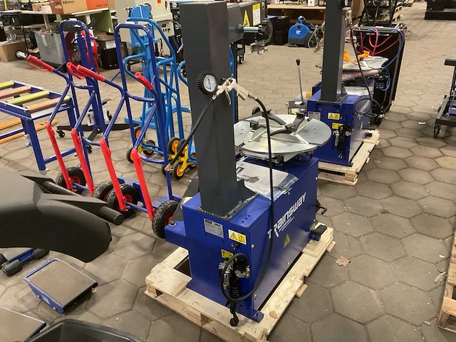 Trainsway zh620 autobandenwisselaar - afbeelding 2 van  8