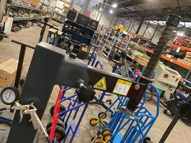 Trainsway zh620 autobandenwisselaar - afbeelding 5 van  8