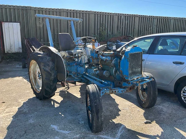 Traktor - afbeelding 10 van  16