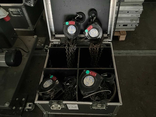 Tralift kettingtakel (4x) - afbeelding 1 van  3