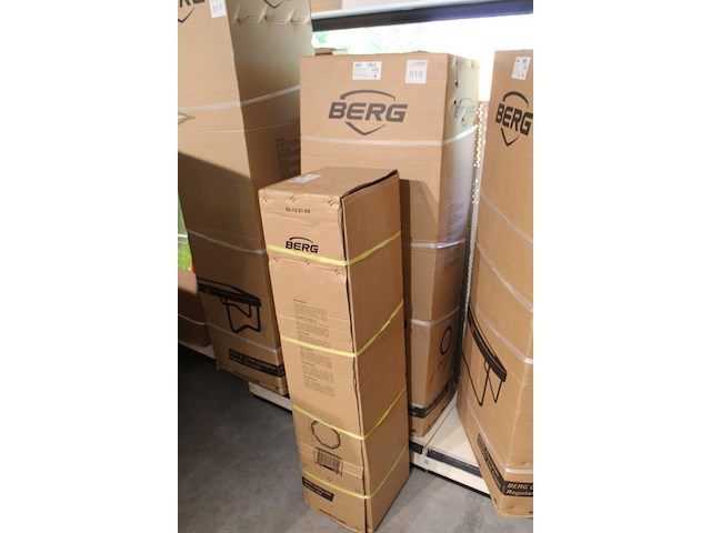 Trampoline berg champion regular 330 grey, doorsnede 330 cm, incl. safety net berg. nieuw in twee dozen. - afbeelding 2 van  3
