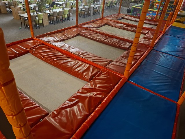 Trampoline, leicon, trl4m - afbeelding 3 van  9