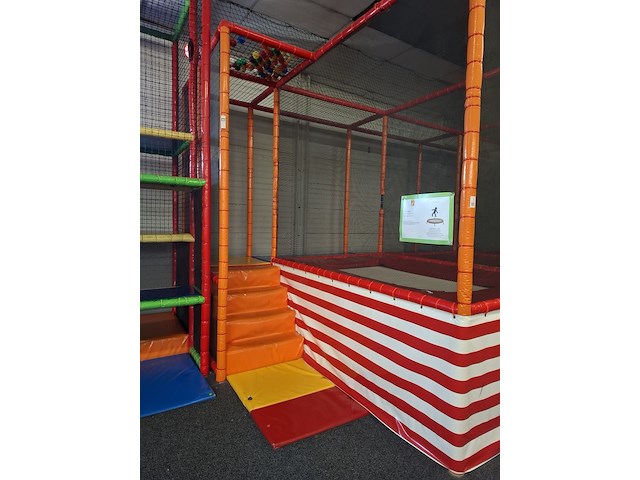 Trampoline, leicon, trl4m - afbeelding 8 van  9