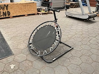 Trampoline - afbeelding 1 van  5