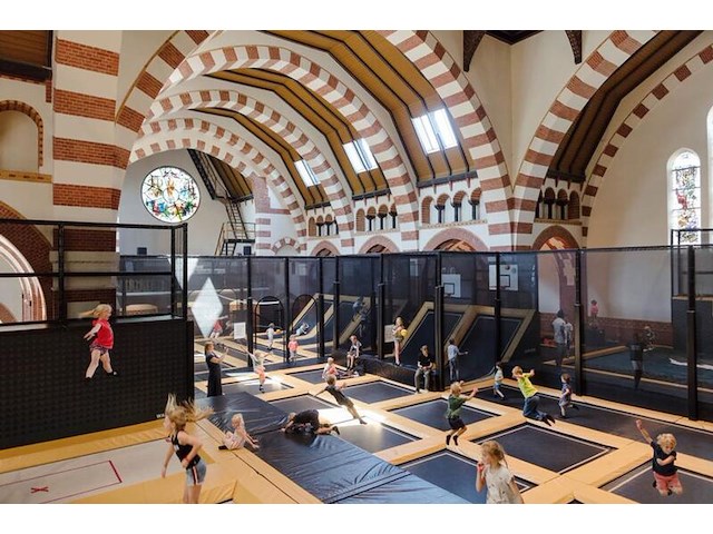 Trampolinepark - afbeelding 1 van  14