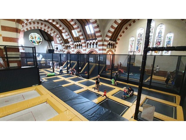 Trampolinepark - afbeelding 8 van  14
