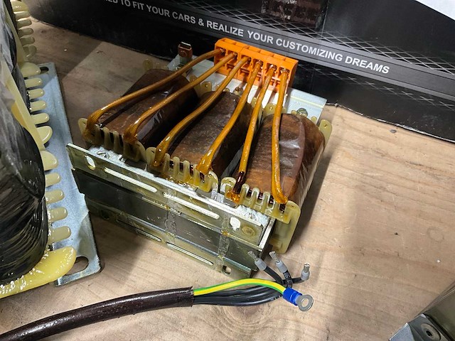 Transformator (4x) - afbeelding 5 van  7