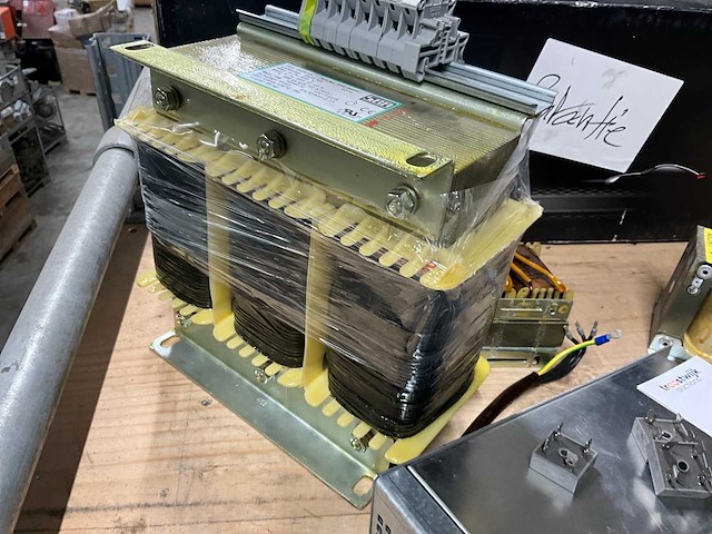 Transformator (4x) - afbeelding 6 van  7
