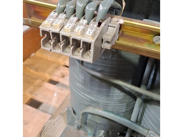 Transformator - afbeelding 5 van  8