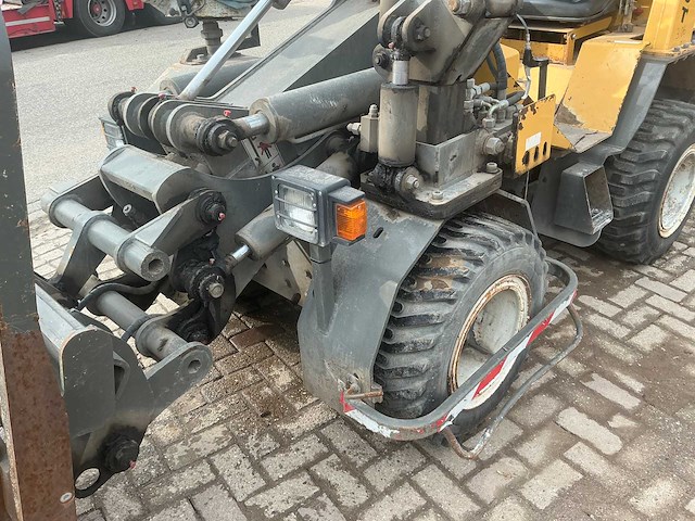 Transmanut etp 2004 telescopische wiellader / shovel - afbeelding 32 van  40