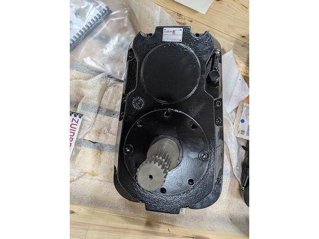 Transmissiekast zuidberg, 42118799b, bouwjaar 2023 - afbeelding 8 van  10