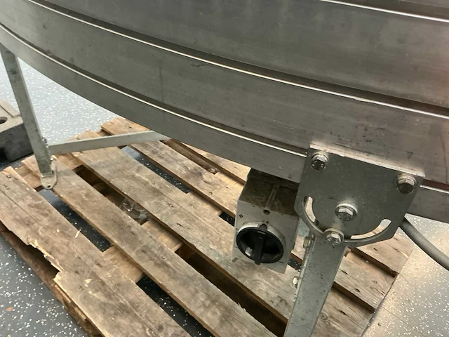 Transnorm transportband bocht 90 graden met motor - afbeelding 2 van  12