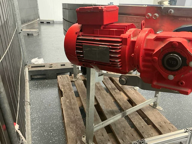Transnorm transportband bocht 90 graden met motor - afbeelding 12 van  12