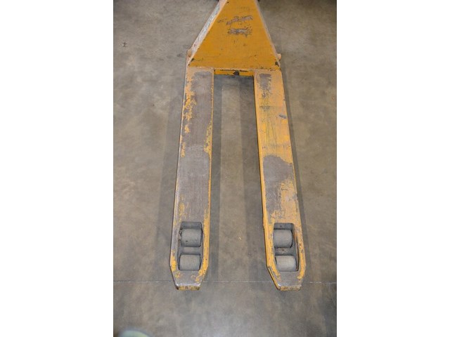 Transpallet geel macii max 2000kg - afbeelding 2 van  6