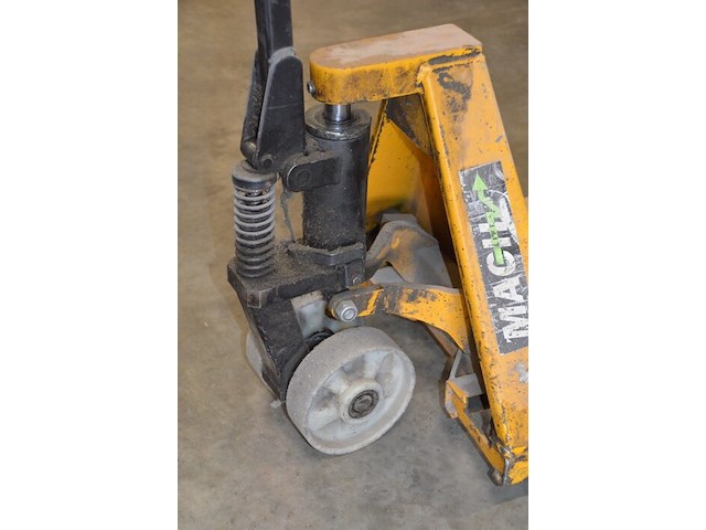 Transpallet geel macii max 2000kg - afbeelding 4 van  6