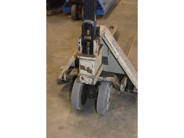 Transpallet grijs crown 2000kg - afbeelding 7 van  8