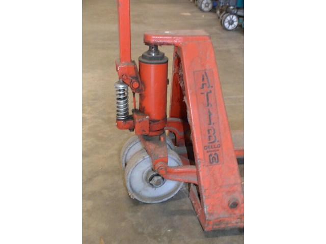 Transpallet rood a.t.i.b. 2500kg - afbeelding 7 van  12
