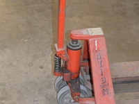 Transpallet rood a.t.i.b. 2500kg - afbeelding 10 van  12