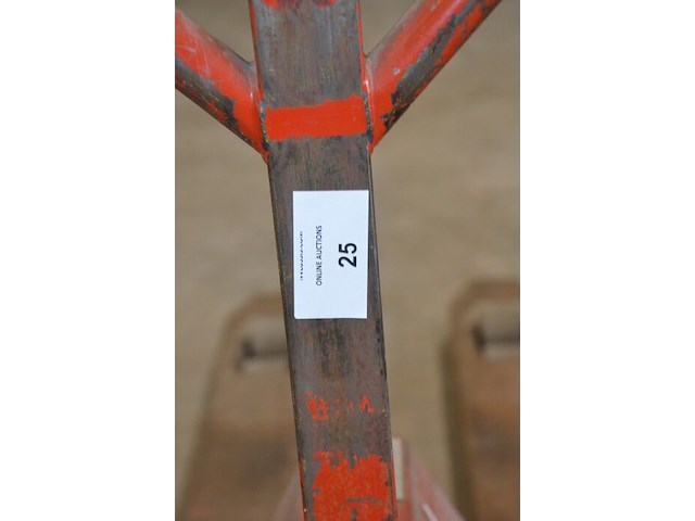 Transpallet rood a.t.i.b. 2500kg - afbeelding 11 van  12