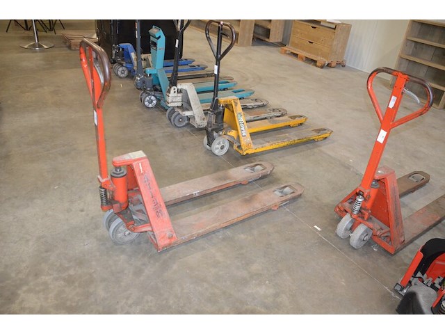 Transpallet rood a.t.i.b. 2500kg - afbeelding 1 van  3