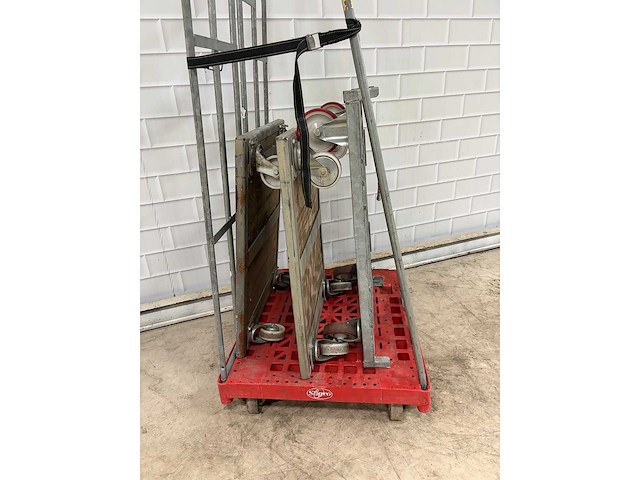 Transport dolly met rolcontainer (3x) - afbeelding 2 van  4