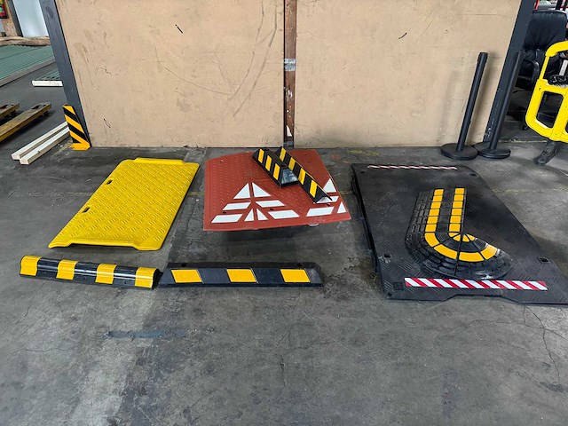 Transport & logistics (5x) - afbeelding 1 van  5