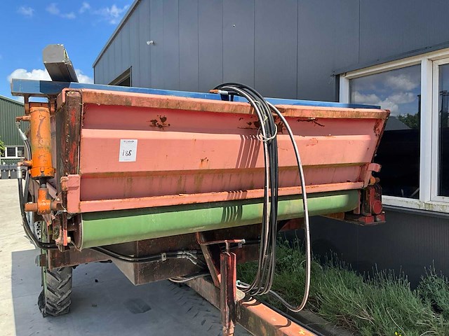 Transport wagen met transportband - afbeelding 9 van  10