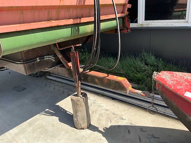 Transport wagen met transportband - afbeelding 10 van  10