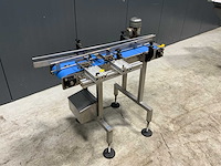 Transportband met 2 stoppers voor vullen (c)