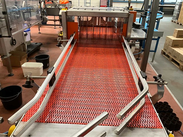 Transportband met buffertafel - afbeelding 4 van  6