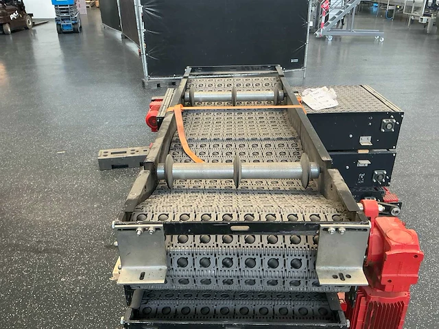 Transportband rollenbaan smal met motor (5x) - afbeelding 9 van  15