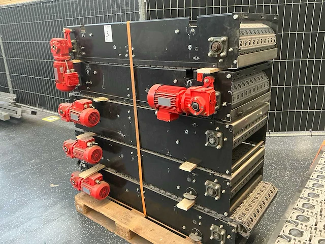 Transportband rollenbaan smal met motor (5x) - afbeelding 14 van  15