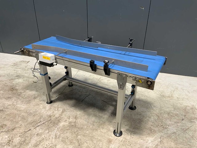 Transportband voor afvoer dozen (c) - afbeelding 1 van  4