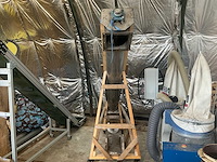 Transportbanden en vijzelsysteem met doseertrechter – onderdeel van complete lijn (zie combikavel 5) - afbeelding 7 van  23