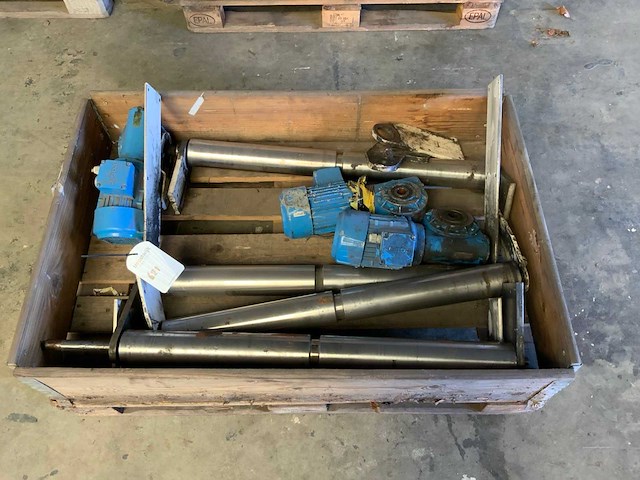 Transportbandrollen met reductormotor (3x) - afbeelding 1 van  2