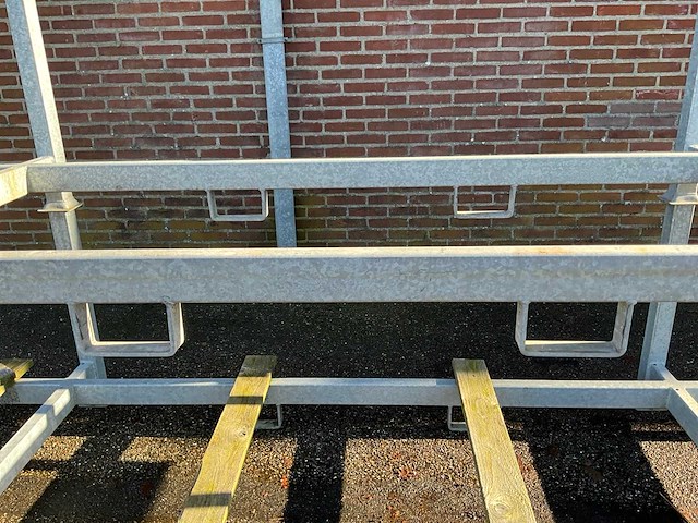 Transportbok gegalvaniseerd 320x120x75cm v.v. heftrucksledes (2x) - afbeelding 3 van  4