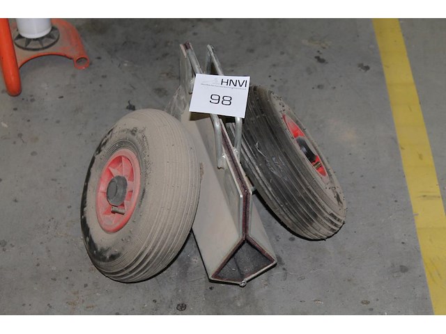 Transporthulp. - afbeelding 1 van  1