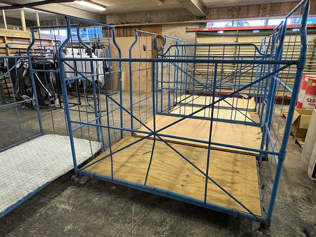 Transportkar 200x115x180 v.v. multiplex plaat, nestelbaar - afbeelding 1 van  3