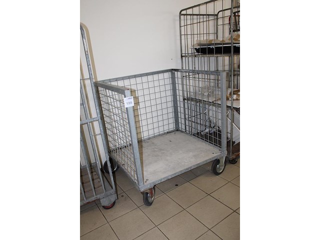 Transportkar met 3 dichte zijden. afmeting 99 x 90 x 109 cm. - afbeelding 2 van  2