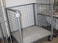 Transportkar met 3 dichte zijden. afmeting 99 x 90 x 109 cm. - afbeelding 2 van  2