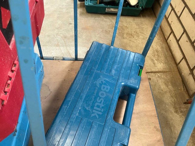 Transportkar met kunststof opbergkoffers - afbeelding 8 van  10