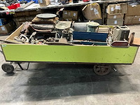 Transportkar met partij antiek - afbeelding 14 van  17