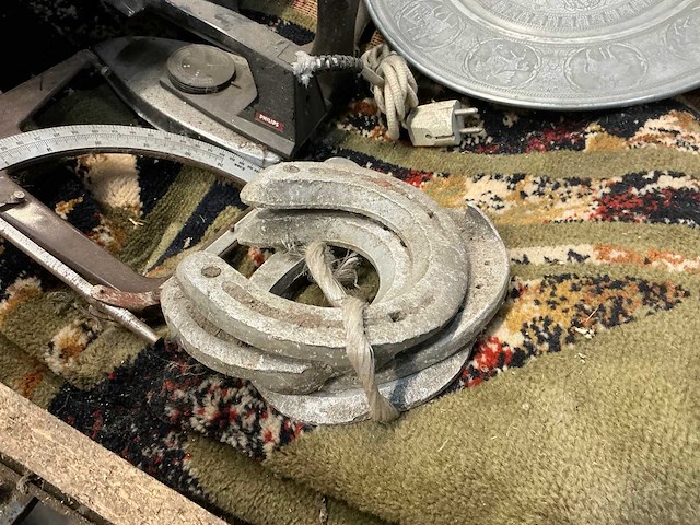 Transportkar met partij antiek - afbeelding 7 van  17