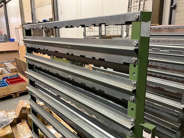 Transportkar voor magazijnbakken - afbeelding 2 van  4